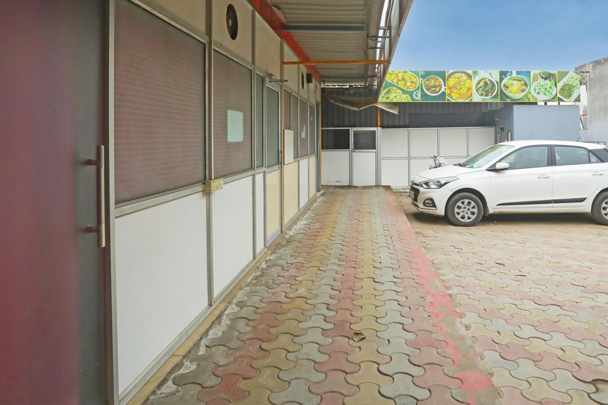 Collection O Harsh Hotel & Restaurant Bhiwadi Εξωτερικό φωτογραφία